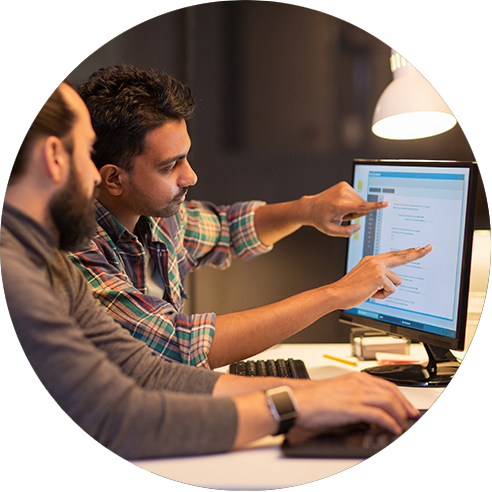 Visual representing Powersoft’s Oracle NetSuite implementation services emphasizing efficient setup, unified business operations, bespoke industry alignment, and risk management